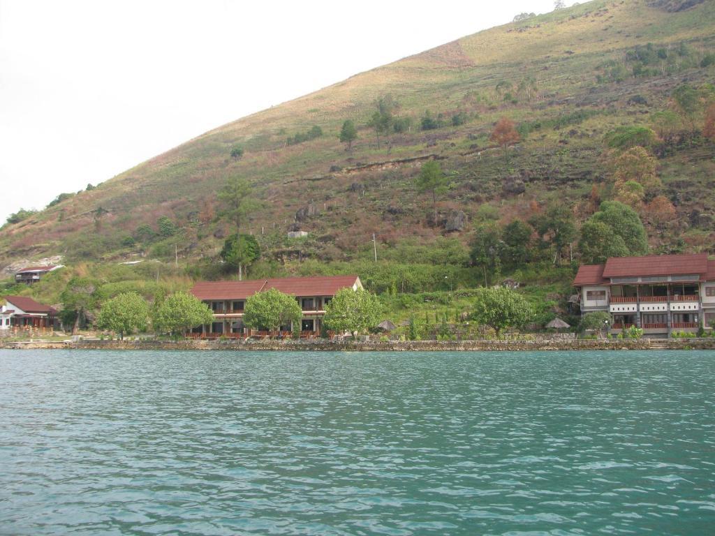 Saulina Resort Pangururan Exteriér fotografie
