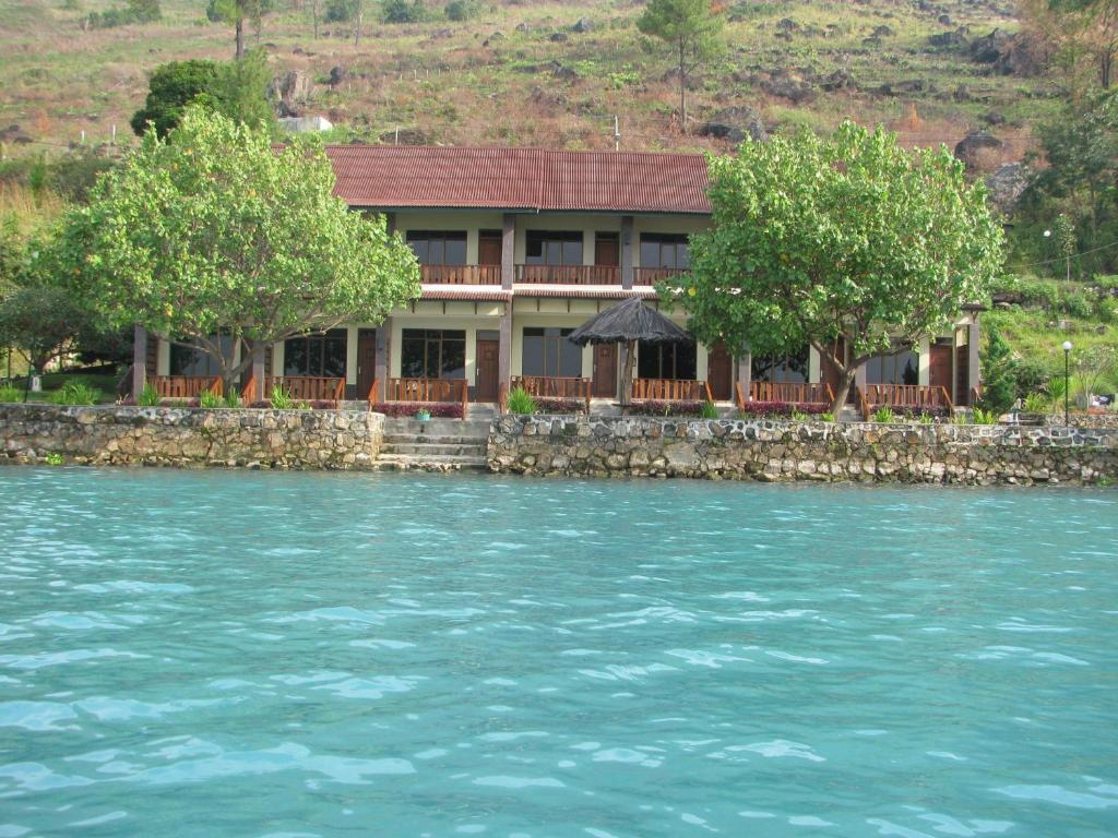 Saulina Resort Pangururan Exteriér fotografie